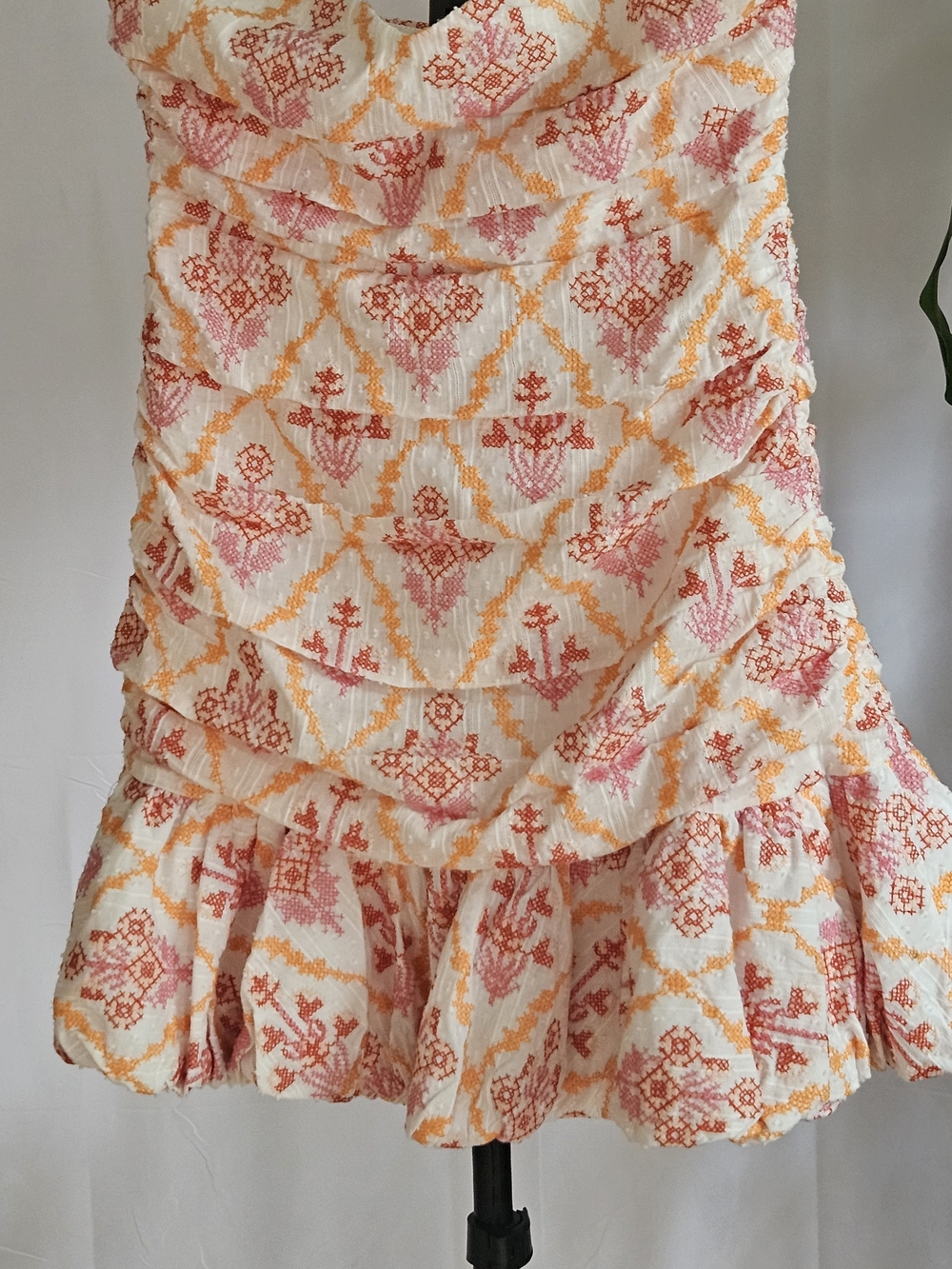 ​HELLO MOLLY Embroidered Strapless Ruched Mini Dress Size M Cotton Pink Orange - Picture 7 of 16